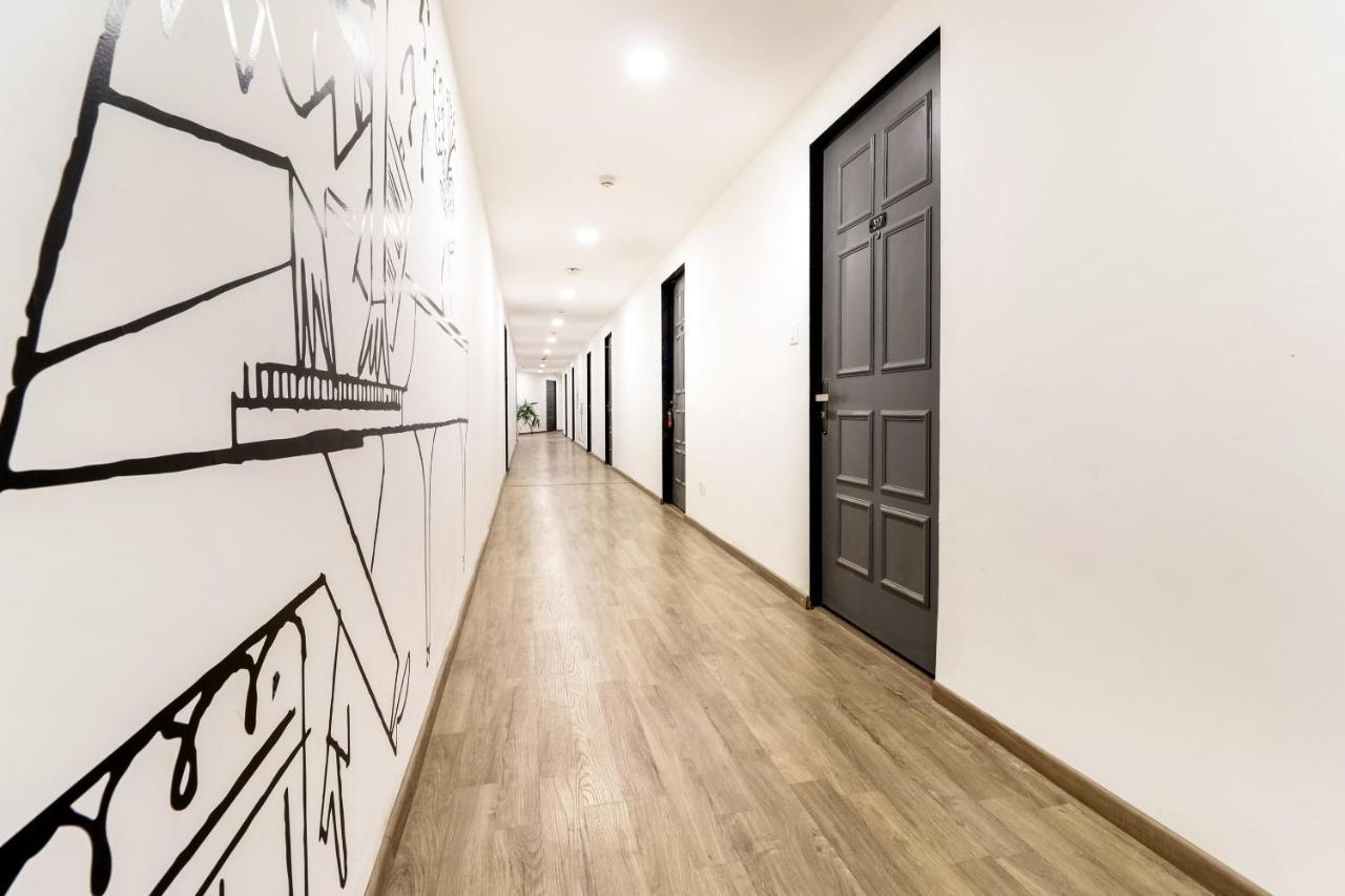 Hotel Oyo Townhouse 169 Aqua Corridor Bhatha Esterno foto